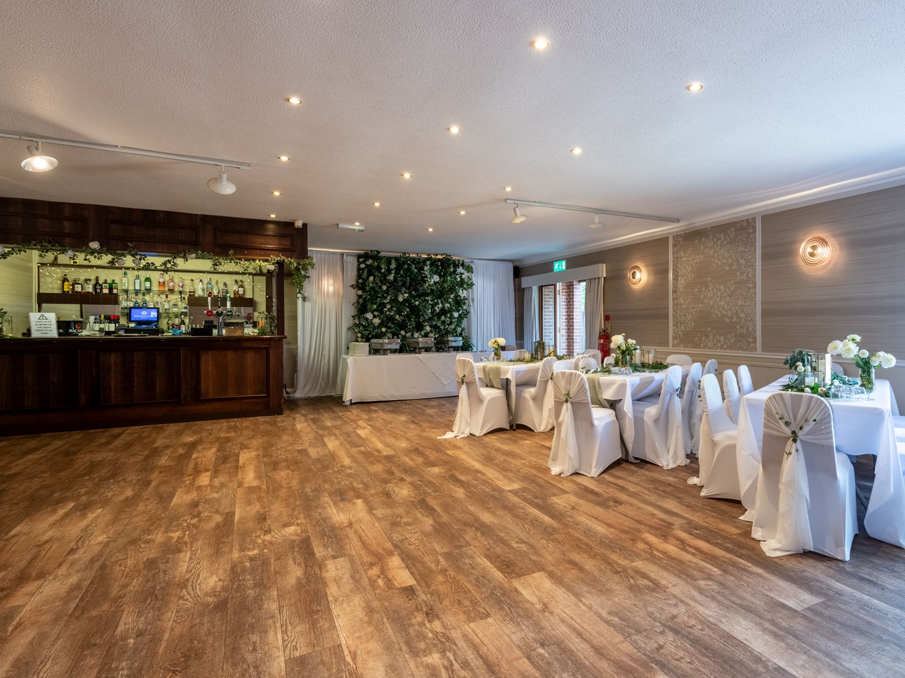 Wisteria Hotel I Barn Room Bar I Event Venue in Rutland
