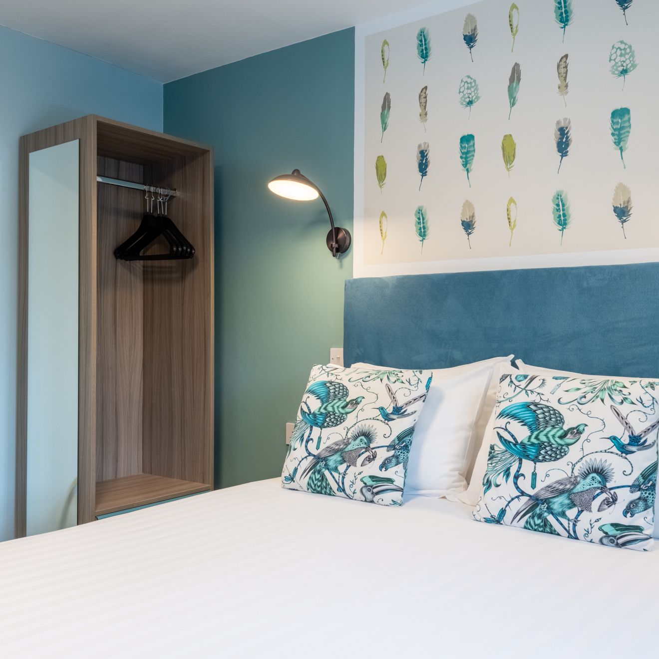 Room 12 - Cosy King - Headboard