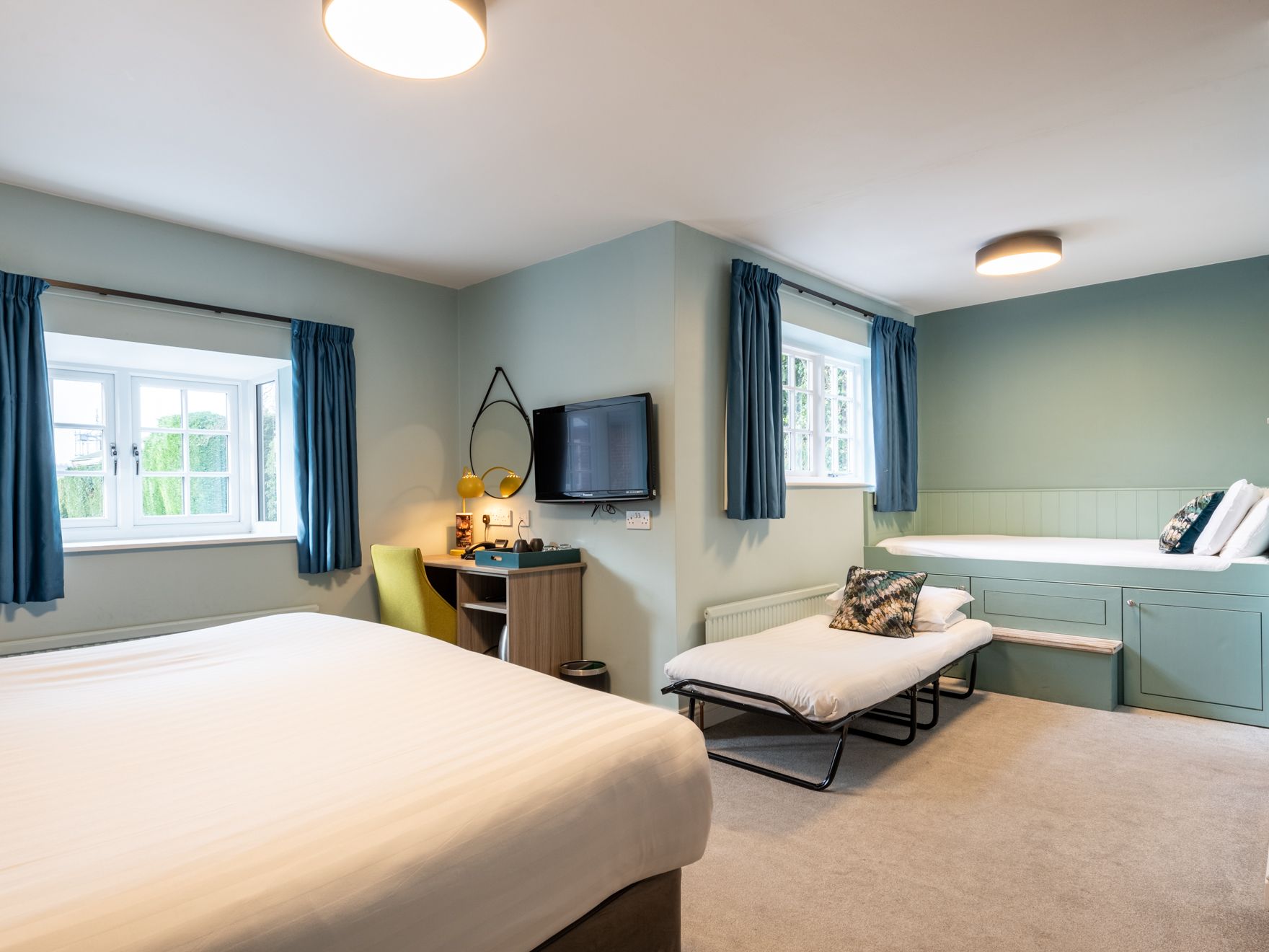 Room 14 - Rutland Family Room - 2 extra beds