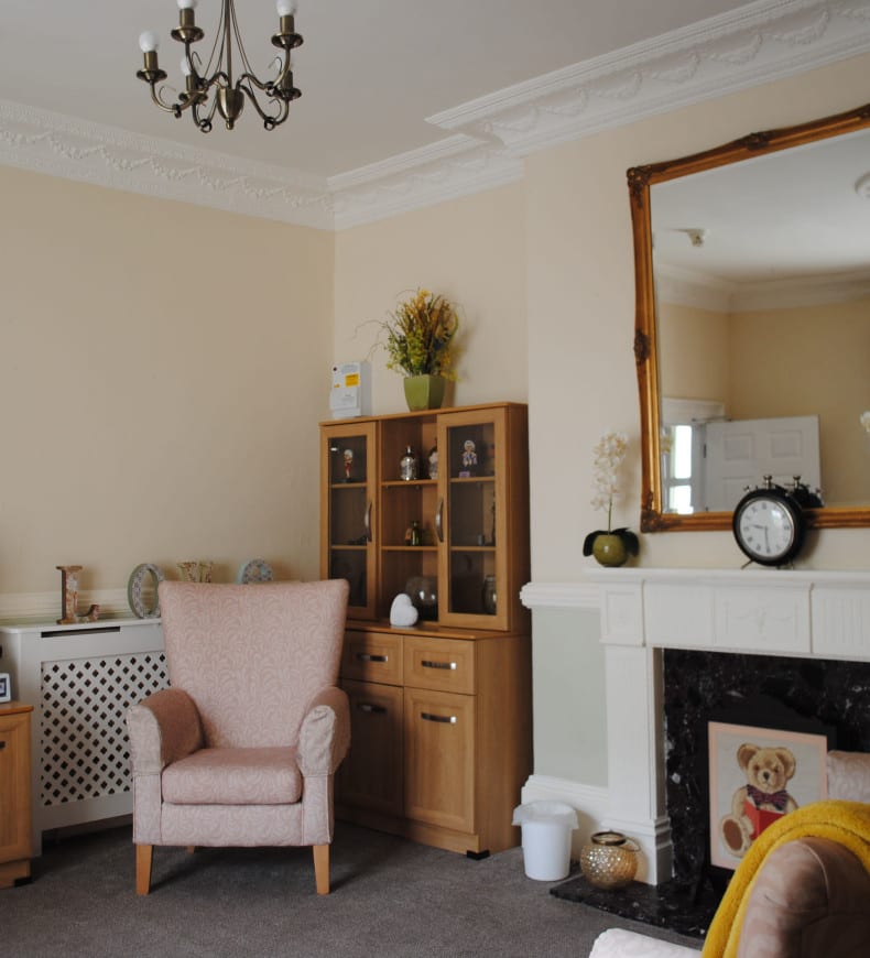 Sitting room with TV