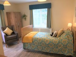Room 4 (2)