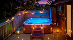 Hot Tub on the balcony of the Honeydale lodge