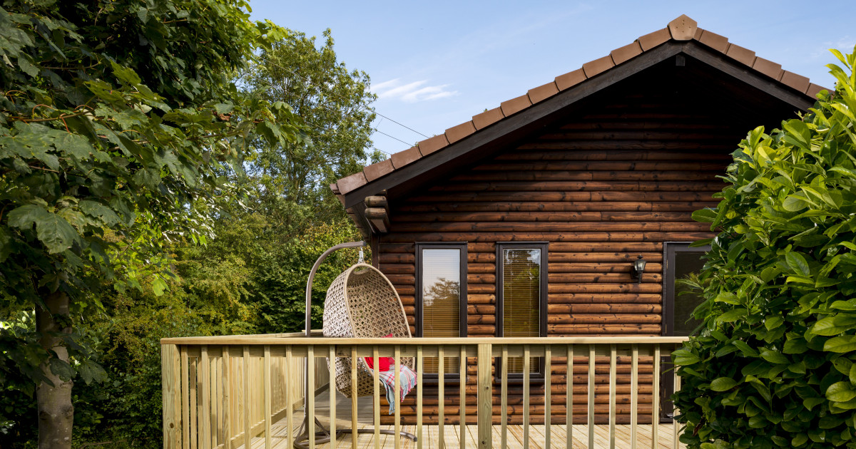 Kingfisher Lodge with Beautiful Balcony