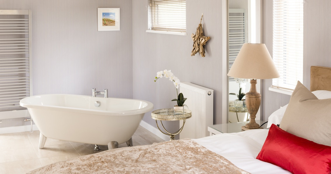 LilyDale Main Bedroom with free standing bath