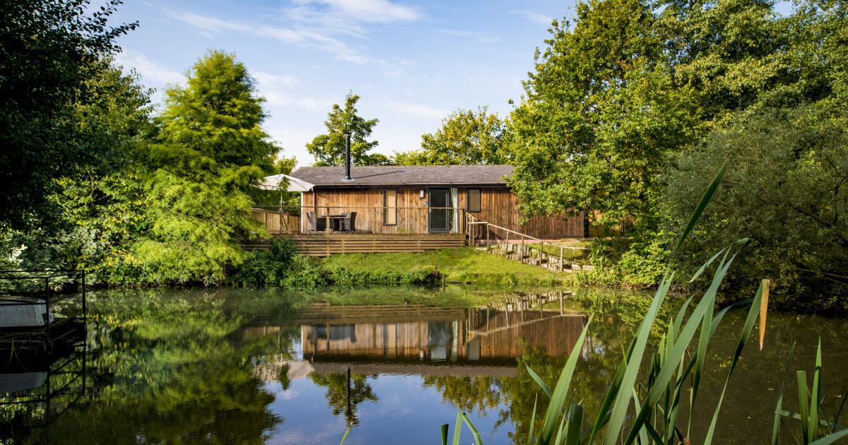 MillPond Lodge decking overlooking the pond