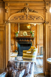 View of arched doorway in Lounge